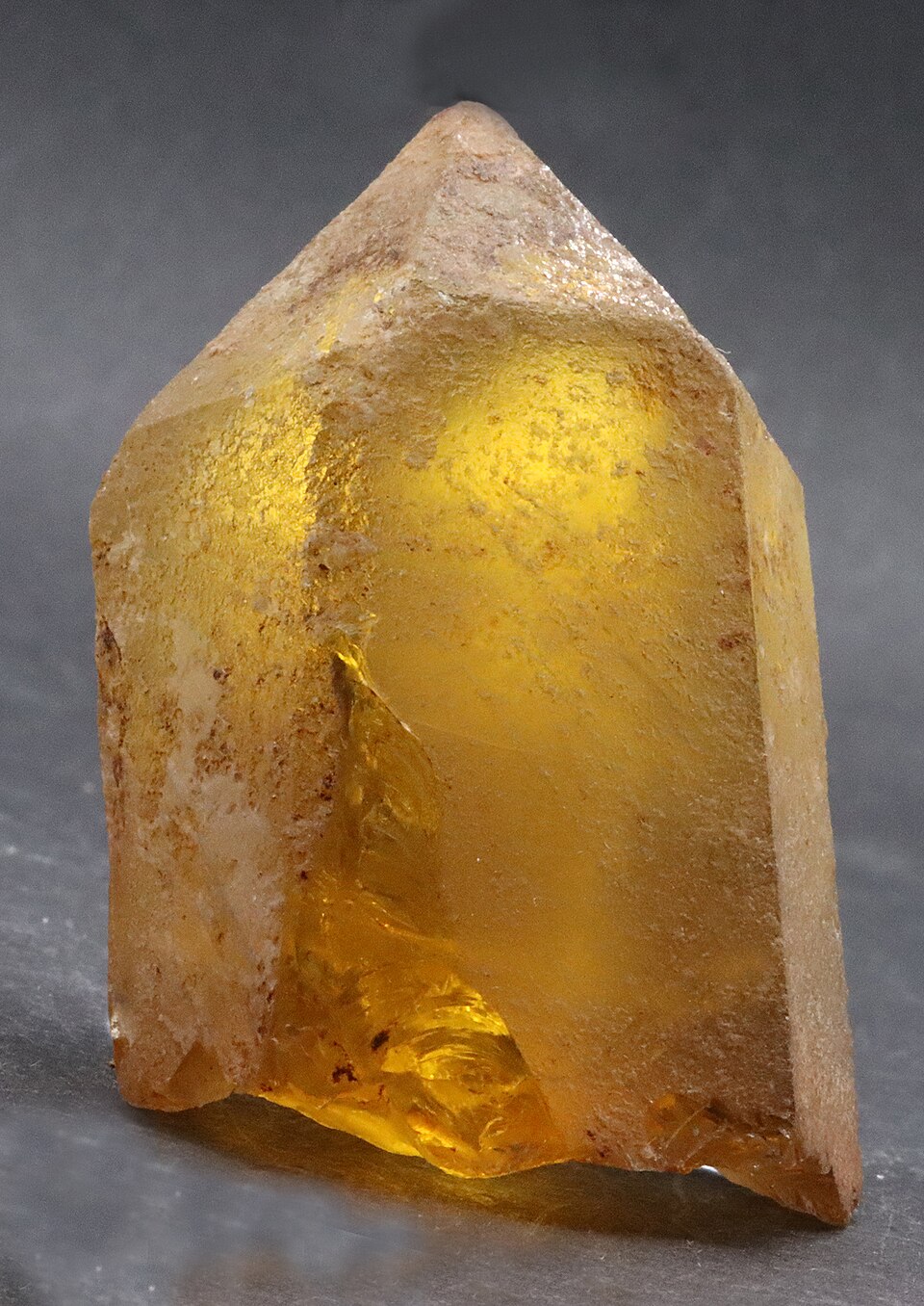 Cristal de citrino amarillo de la mina Margarita, Villasbuenas, Salamanca